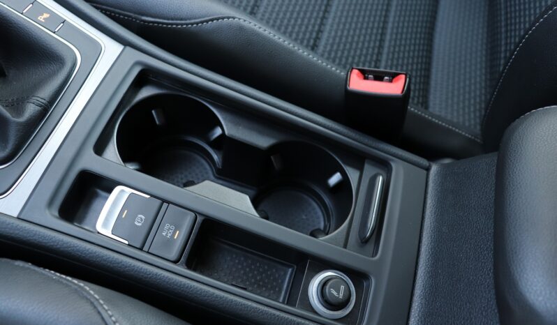 Volkswagen Golf | 2016 | 150 KM | 1395cm3 | Srebrny full