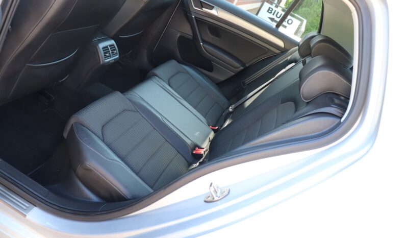 Volkswagen Golf | 2016 | 150 KM | 1395cm3 | Srebrny full