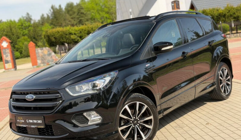 Ford Kuga | FWD (przód) | Manualna | 150 KM | Czarny full