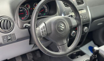 Suzuki SX4 | 4×4 (doł. automatycznie) | Manualna | 120 KM | Czarny full