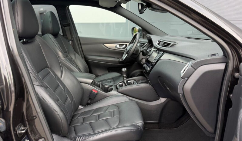 Nissan Qashqai | FWD (przód) | Manualna | 163 KM | Czarny full