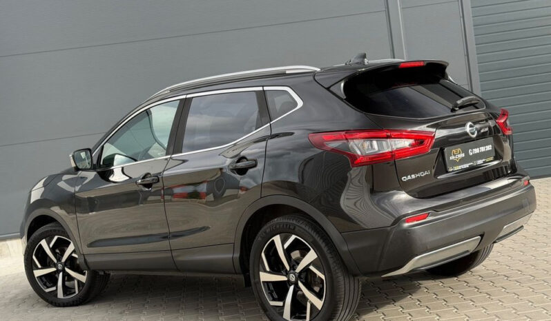 Nissan Qashqai | FWD (przód) | Manualna | 163 KM | Czarny full