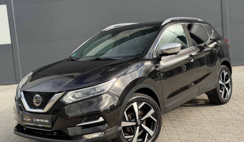 Nissan Qashqai | FWD (przód) | Manualna | 163 KM | Czarny full