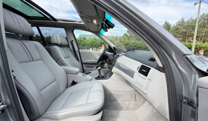 BMW X3 | 4×4 (stały) | Manualna | 177 KM | Szary full