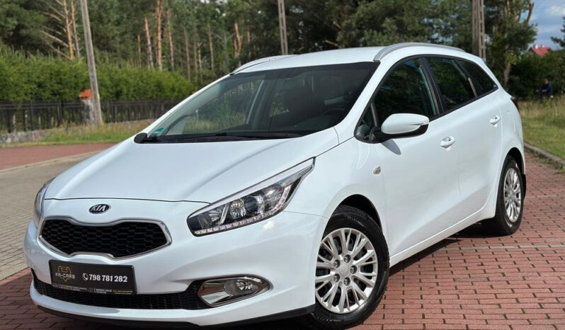 Kia Ceed | FWD (przód) | Manualna | 135 KM | Biały full