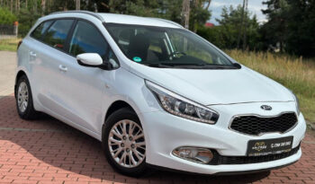 Kia Ceed | FWD (przód) | Manualna | 135 KM | Biały full