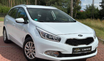 Kia Ceed | FWD (przód) | Manualna | 135 KM | Biały full