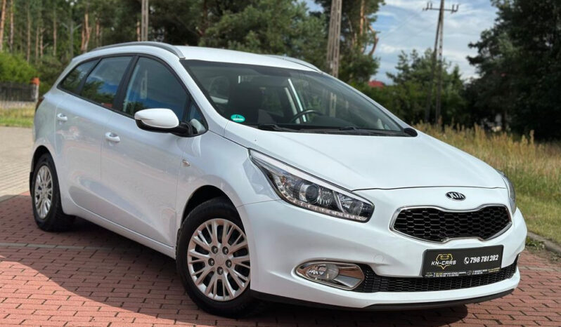 Kia Ceed | FWD (przód) | Manualna | 135 KM | Biały full