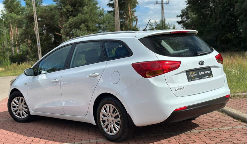 Kia Ceed | FWD (przód) | Manualna | 135 KM | Biały full
