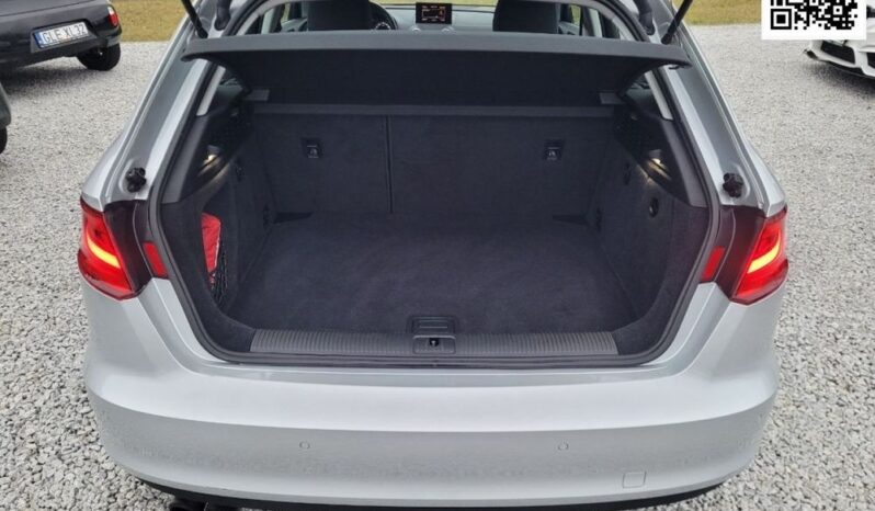 Audi A3 Sportback | FWD (przód) | Manualna | 122 KM | Srebrny full