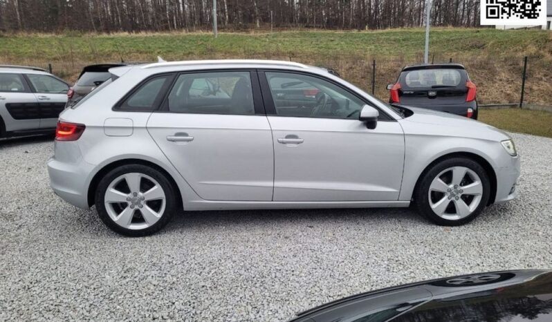 Audi A3 Sportback | FWD (przód) | Manualna | 122 KM | Srebrny full