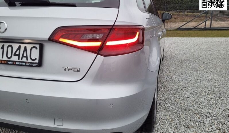 Audi A3 Sportback | FWD (przód) | Manualna | 122 KM | Srebrny full