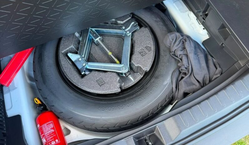 Toyota RAV4 | 4×4 (doł. automatycznie) | Automatyczna | 222 KM | Szary full
