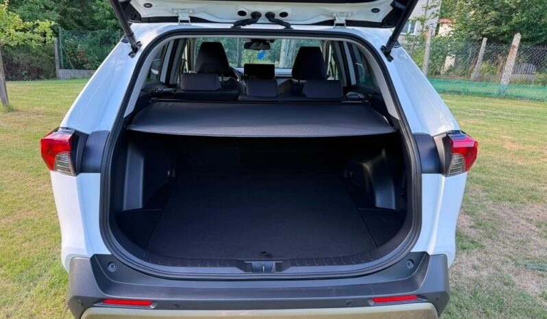 Toyota RAV4 | 4×4 (doł. automatycznie) | Automatyczna | 222 KM | Szary full