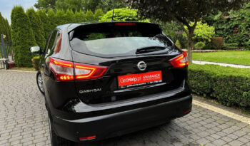 Nissan Qashqai | FWD (przód) | Manualna | 115 KM | Czarny full