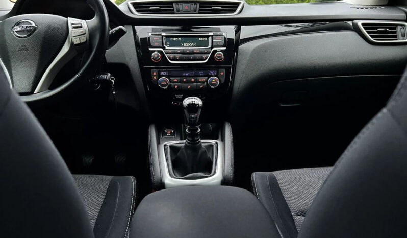 Nissan Qashqai | FWD (przód) | Manualna | 115 KM | Czarny full