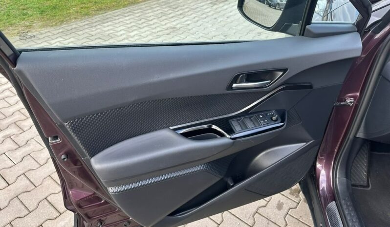 Toyota C-HR | FWD (przód) | Automatyczna | 98 KM | Bordowy full