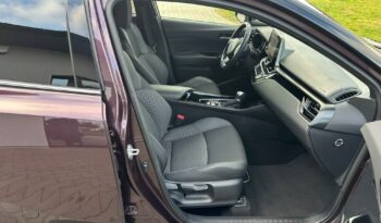 Toyota C-HR | FWD (przód) | Automatyczna | 98 KM | Bordowy full