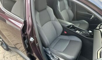 Toyota C-HR | FWD (przód) | Automatyczna | 98 KM | Bordowy full
