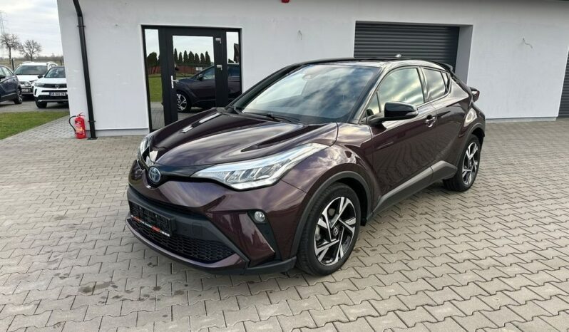 Toyota C-HR | FWD (przód) | Automatyczna | 98 KM | Bordowy full