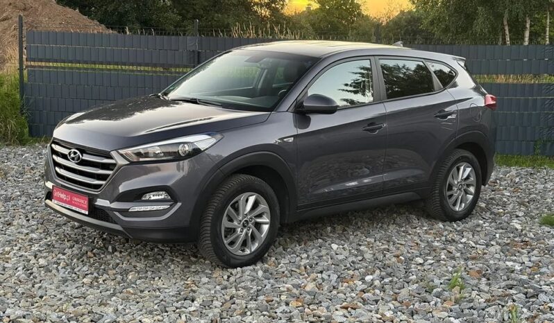 Hyundai Tucson | FWD (przód) | Manualna | 132 KM | Szary full