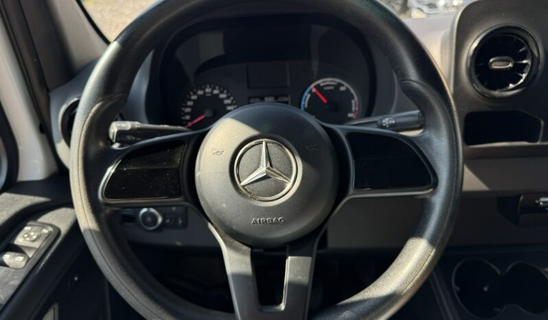Mercedes-Benz Sprinter | FWD (przód) | Automatyczna | 115 KM | Biały full