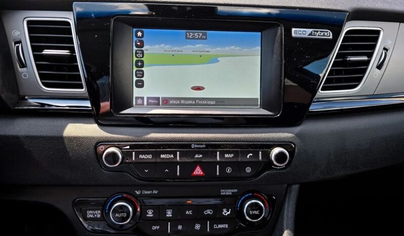 Kia Niro | FWD (przód) | Automatyczna | 141 KM | Granatowy full