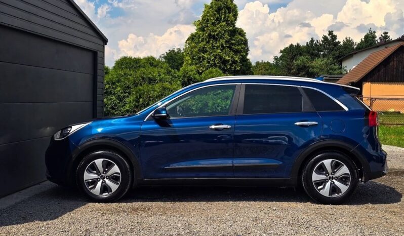 Kia Niro | FWD (przód) | Automatyczna | 141 KM | Granatowy full