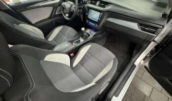Toyota Avensis | FWD (przód) | Manualna | 143 KM | Srebrny full