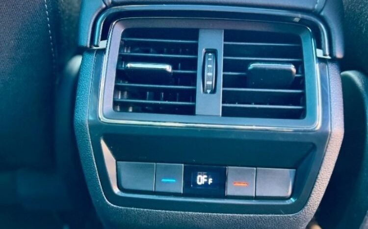 Skoda Kodiaq | FWD (przód) | Manualna | 150 KM | Biały full