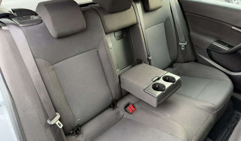 Opel Insignia | FWD (przód) | Manualna | 140 KM | Niebieski full