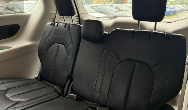 Chrysler Pacifica | FWD (przód) | Automatyczna | 291 KM | Szary full