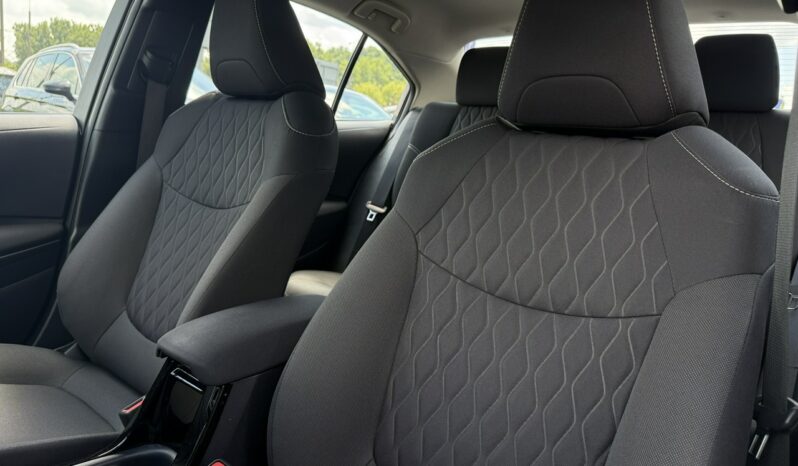 Toyota Corolla | FWD (przód) | Manualna | 125 KM | Czarny full