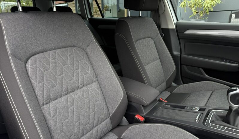 Volkswagen Passat | FWD (przód) | Manualna | 150 KM | Biały full