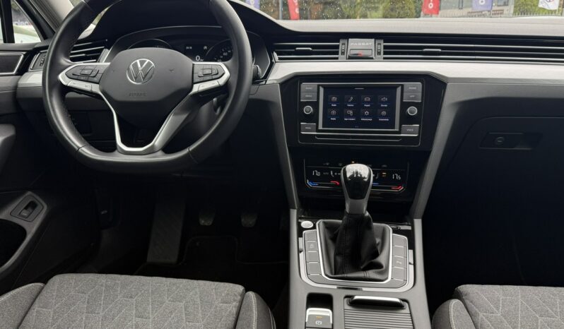 Volkswagen Passat | FWD (przód) | Manualna | 150 KM | Biały full