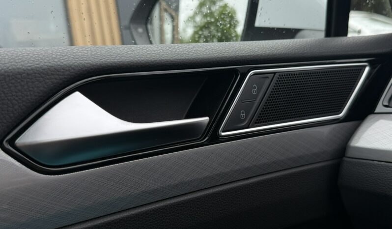 Volkswagen Passat | FWD (przód) | Manualna | 150 KM | Biały full