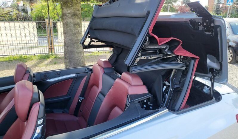 Mercedes-Benz Klasa E | RWD (tył) | Automatyczna | 204 KM | Srebrny full