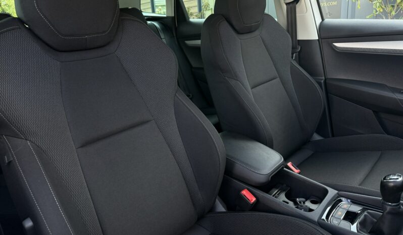 Skoda Karoq | FWD (przód) | Manualna | 115 KM | Biały full