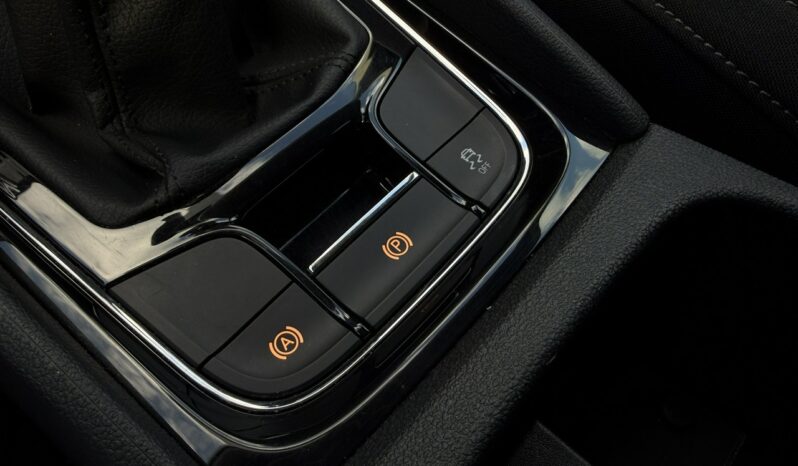 Skoda Karoq | FWD (przód) | Manualna | 115 KM | Biały full
