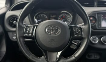 Toyota Yaris | FWD (przód) | Manualna | 111 KM | Niebieski full