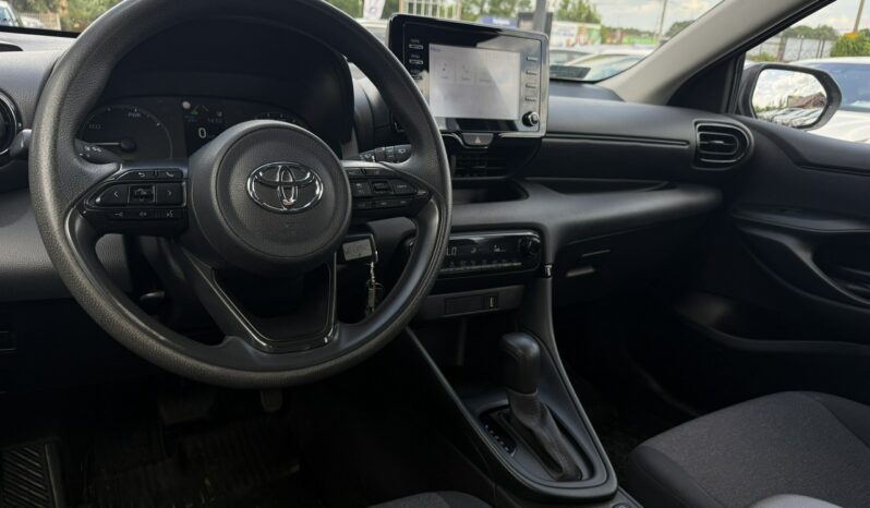 Toyota Yaris | FWD (przód) | Automatyczna | 116 KM | Srebrny full