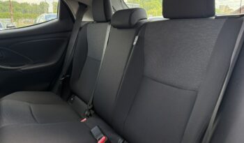 Toyota Yaris | FWD (przód) | Automatyczna | 116 KM | Srebrny full