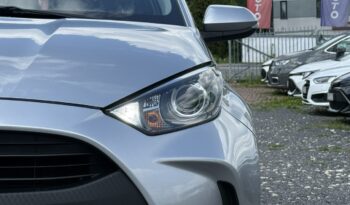 Toyota Yaris | FWD (przód) | Automatyczna | 116 KM | Srebrny full