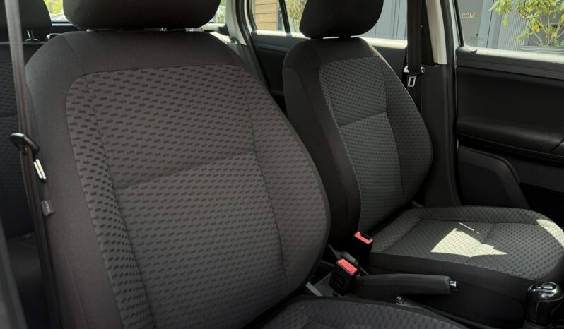 Skoda Fabia | FWD (przód) | Manualna | 75 KM | Srebrny full