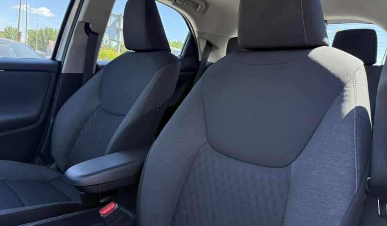 Toyota Yaris | FWD (przód) | Automatyczna | 116 KM | Srebrny full