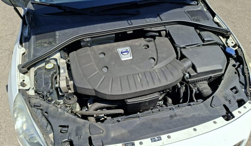 Volvo V60 | FWD (przód) | Manualna | 136 KM | Biały full