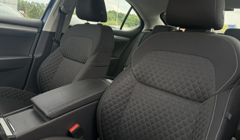 Skoda Superb | FWD (przód) | Automatyczna | 150 KM | Niebieski full