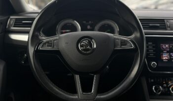 Skoda Superb | FWD (przód) | Automatyczna | 150 KM | Niebieski full