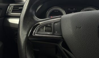 Skoda Superb | FWD (przód) | Automatyczna | 150 KM | Niebieski full