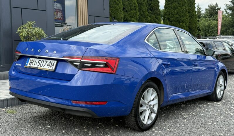 Skoda Superb | FWD (przód) | Automatyczna | 150 KM | Niebieski full
